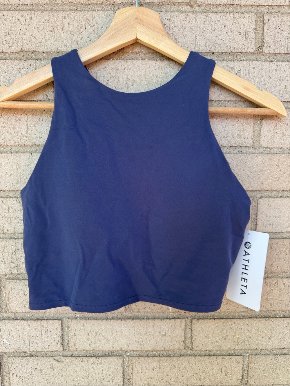 Athleta Grape Purple Conscious Cropped Tank Top Workout Small